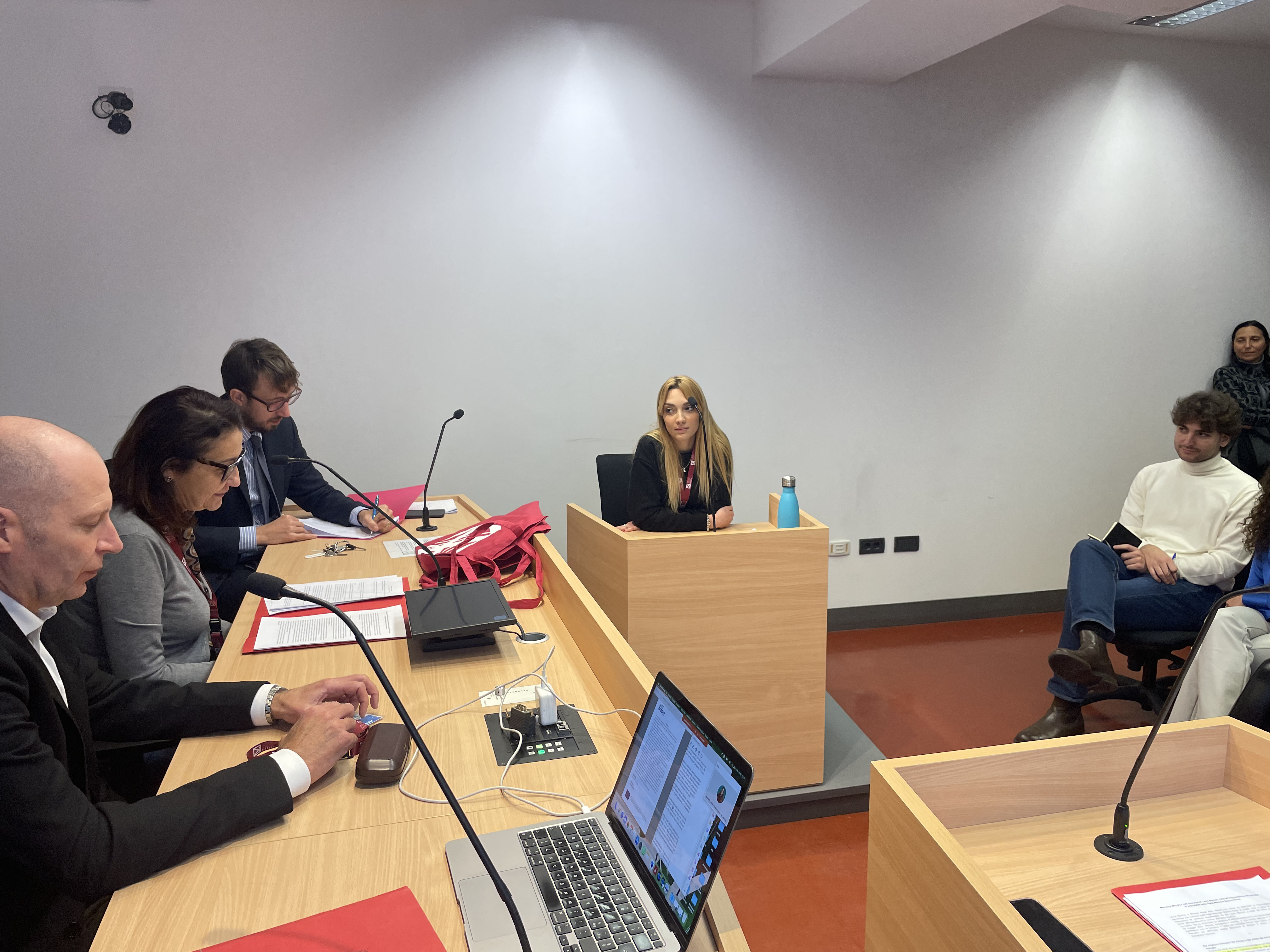 MOOT COURT COMPETITION